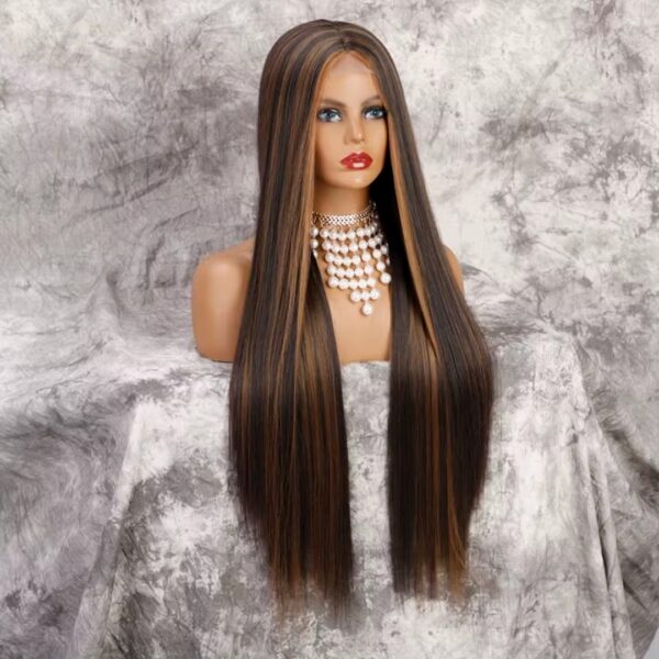Peluca Lace Front Termica Larga Lacia Art. WL9352-P4-30 - Imagen 2